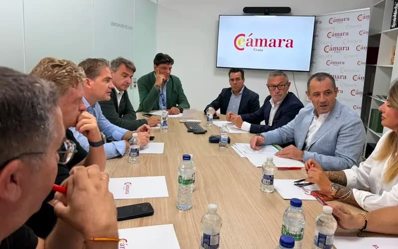 Covirán refuerza en Ceuta su apoyo al comercio local y la colaboración institucional